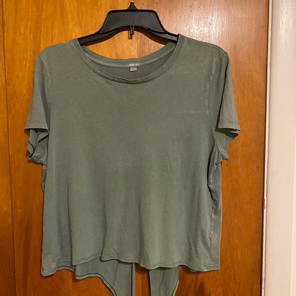 Aerie Dark Green Women’s Top With Split/ Tie Back Short Sleeves Size Large